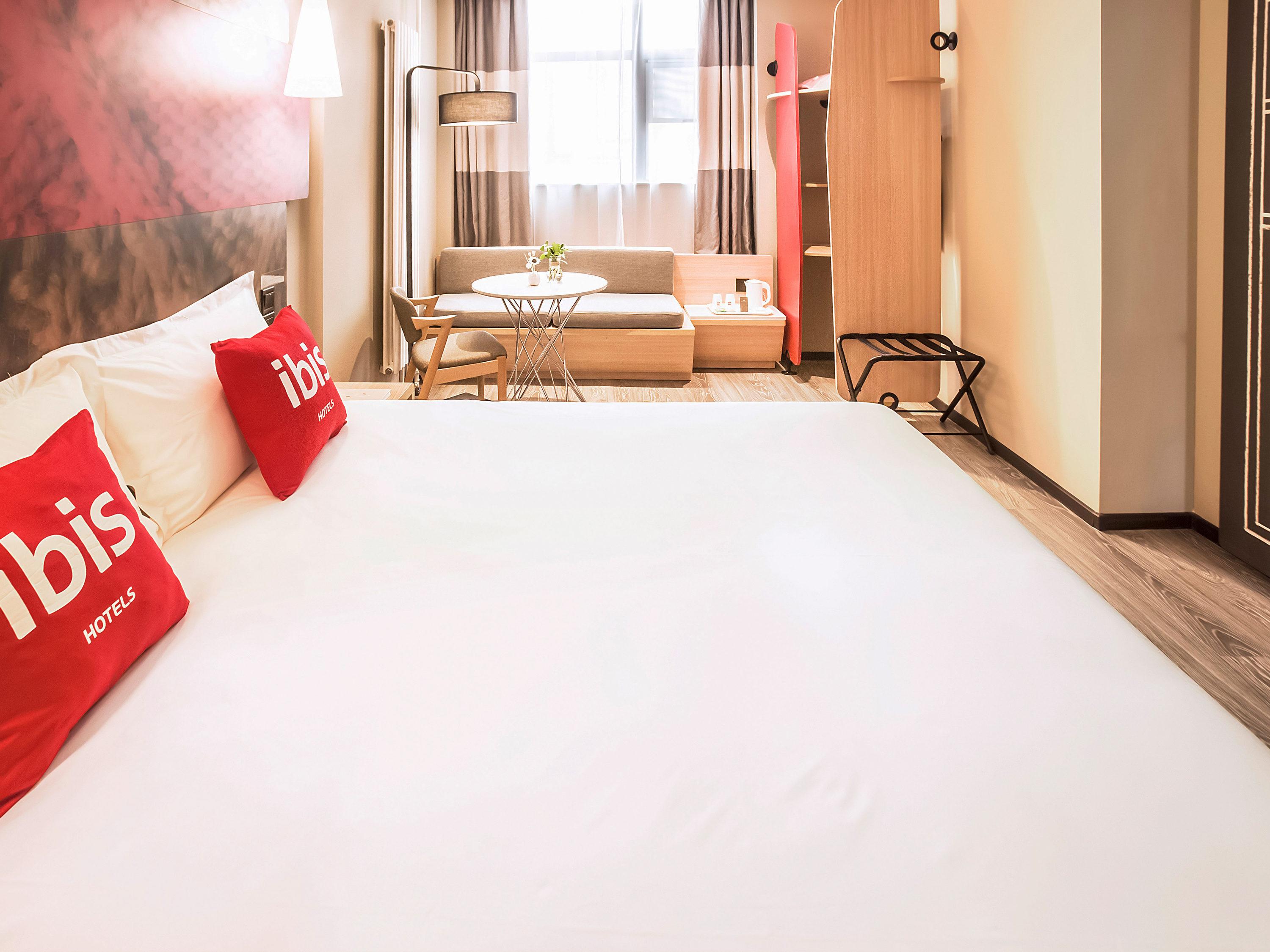 Ibis Zhengzhou Longhai Road Екстериор снимка